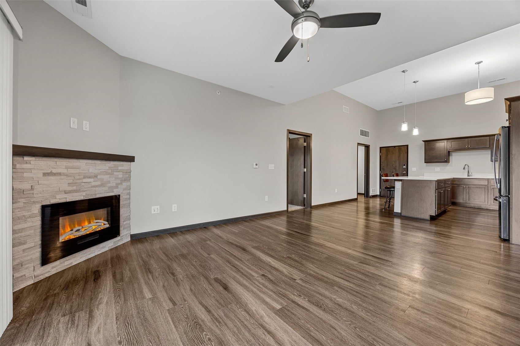 2871 Spring Rose Circle 304