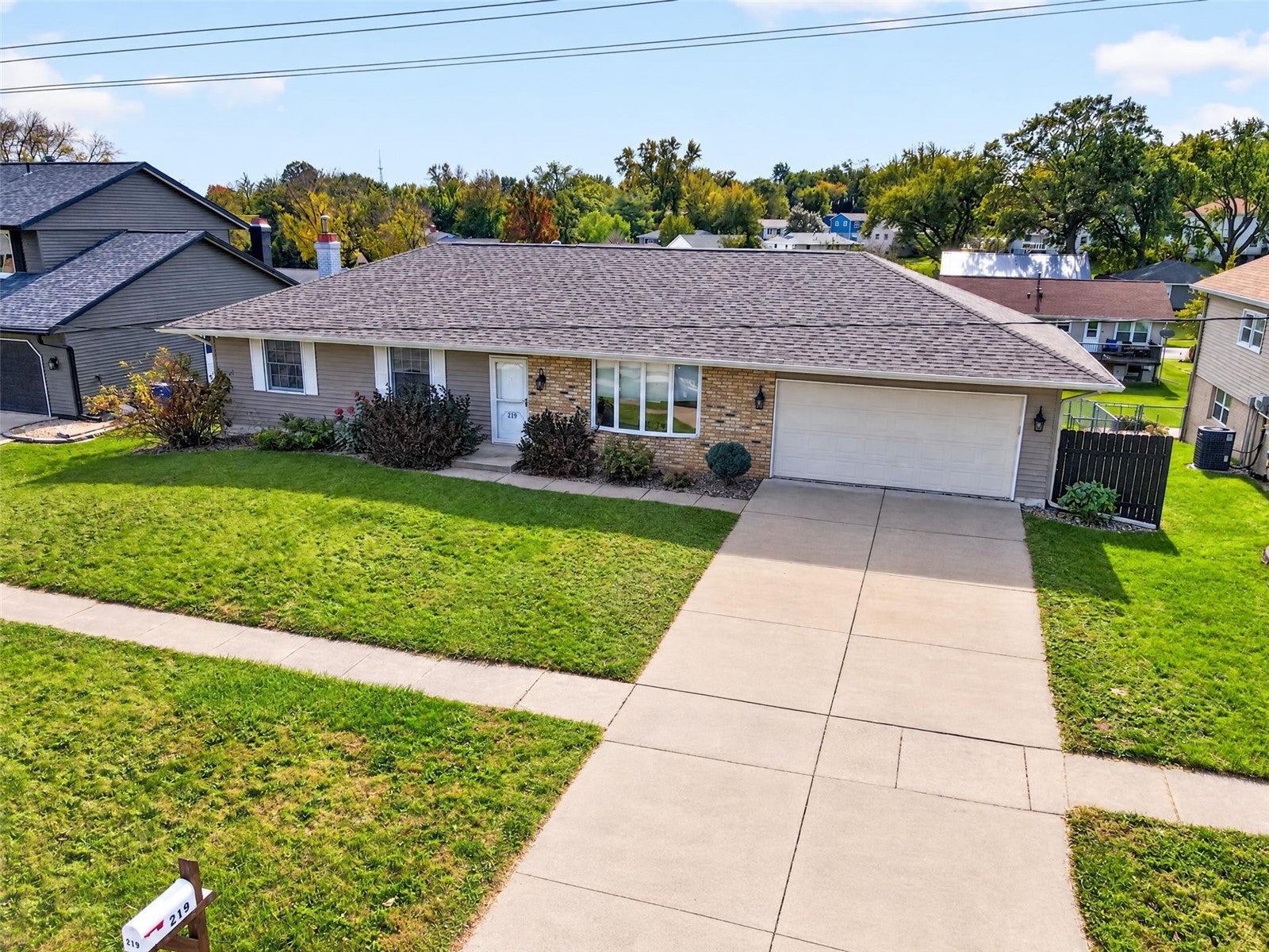 219 Boyson NE
