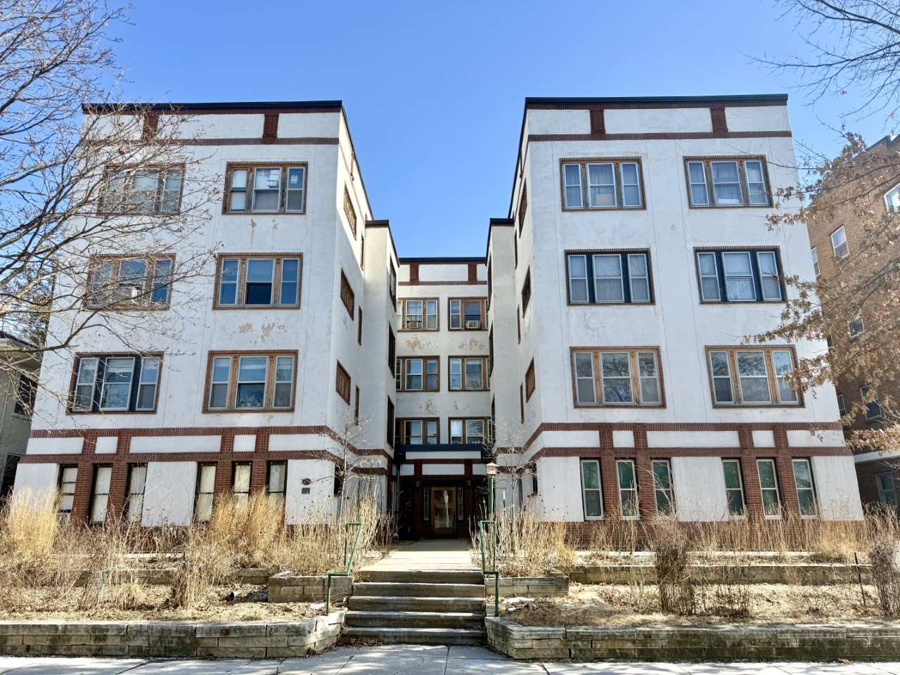 Photo 1 of 15 — 228 S Summit Street B-1, Iowa City, IA 52240