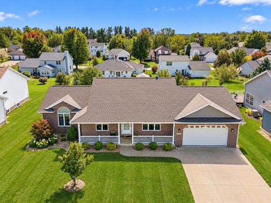 2395 WOLF RUN, HIAWATHA, IA 52233 - Image d756a3d60fa2e16eb7403498143decb2/1181367946