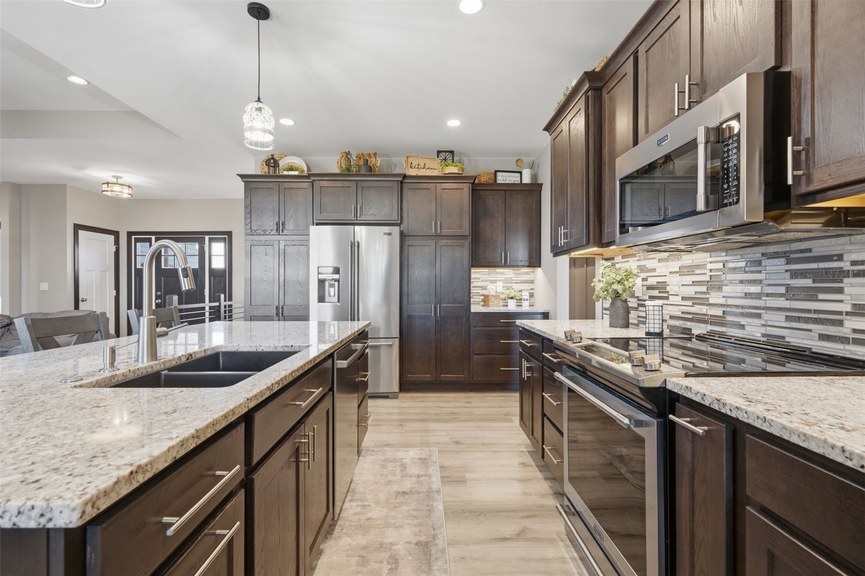 3095 Ridgeview Drive