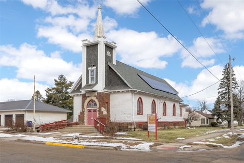 230 E Market Street Lisbon IA 52253