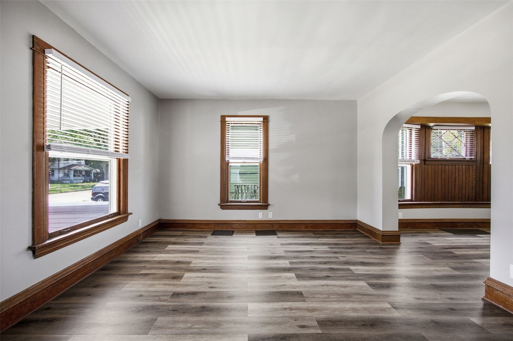 1546 6th Ave SE