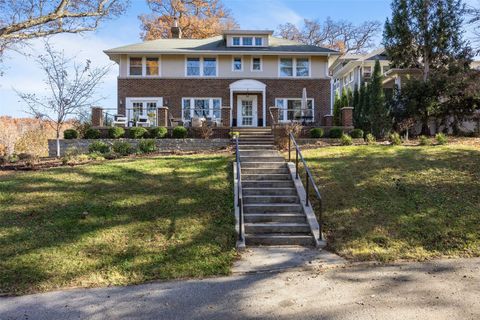 8 Bella Vista Iowa City IA 52245