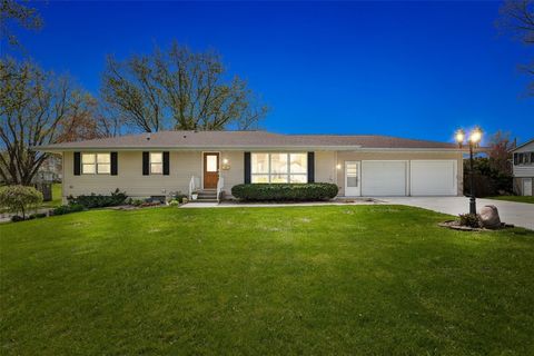313 E 8th Street Tipton IA 52772