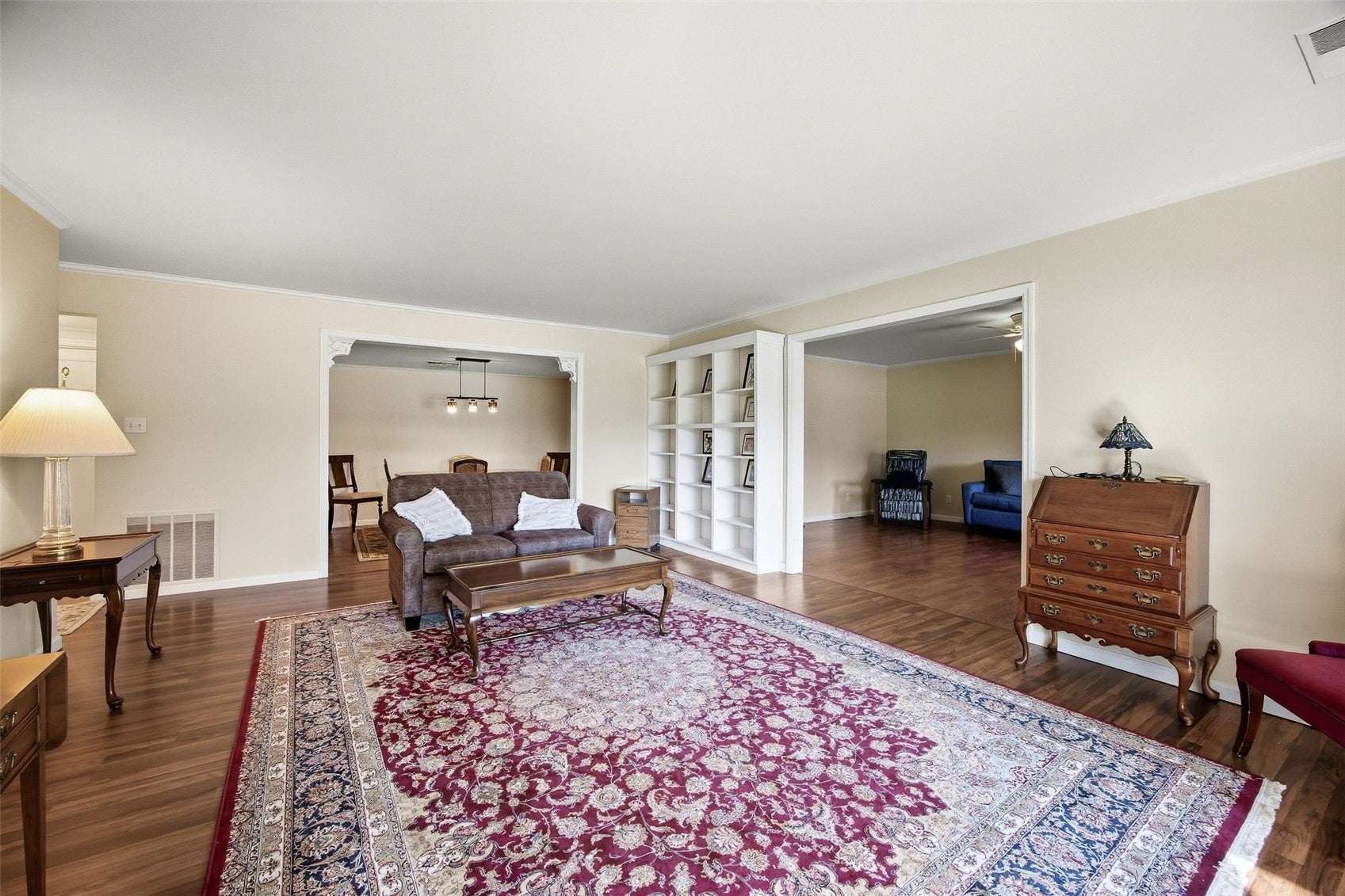 150 Thompson Dr SE 104