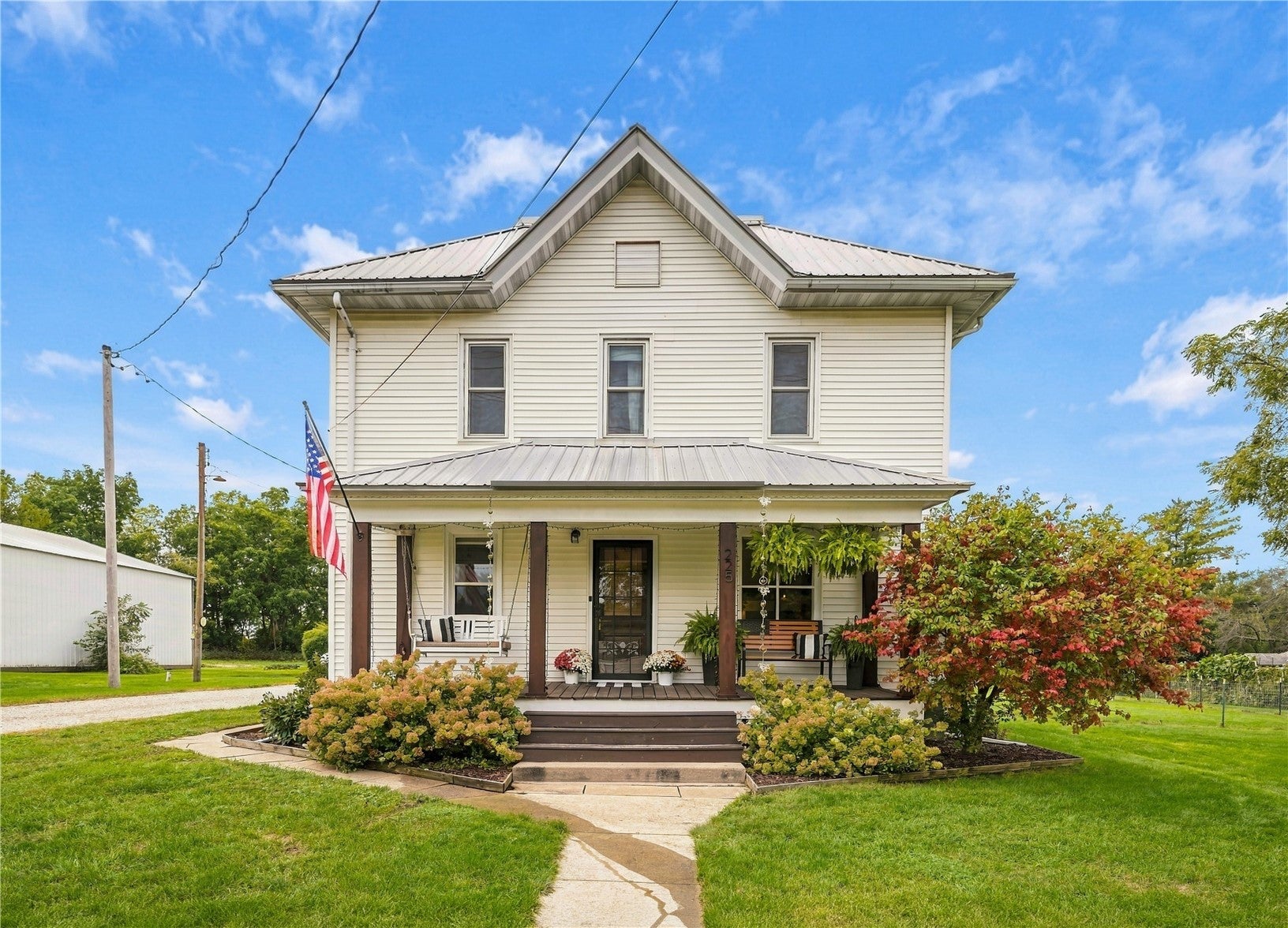 225 N Cass