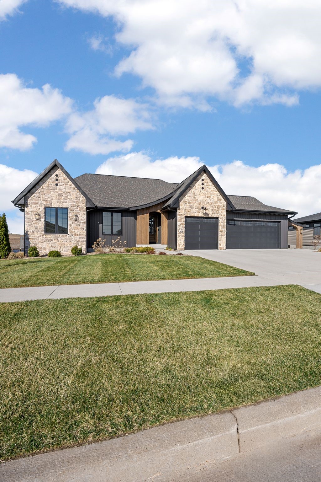 1425 Heartland Street