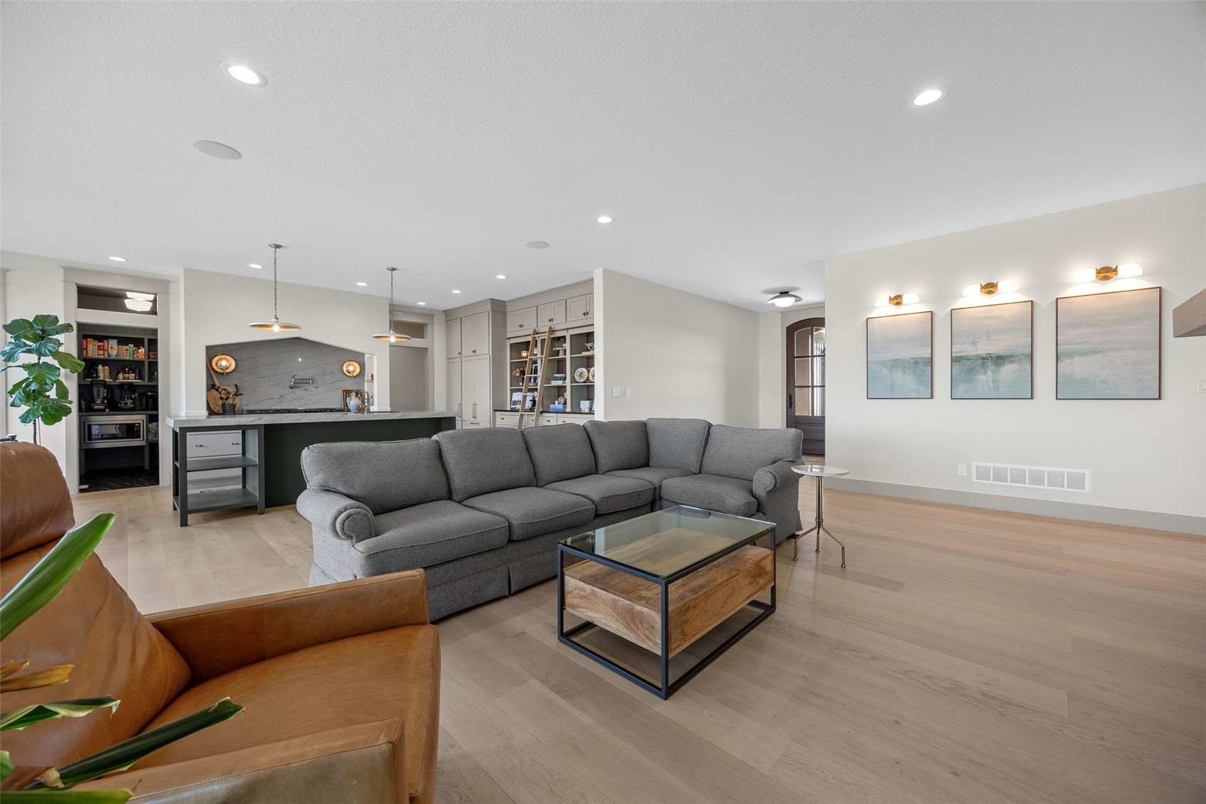 1425 Heartland Street