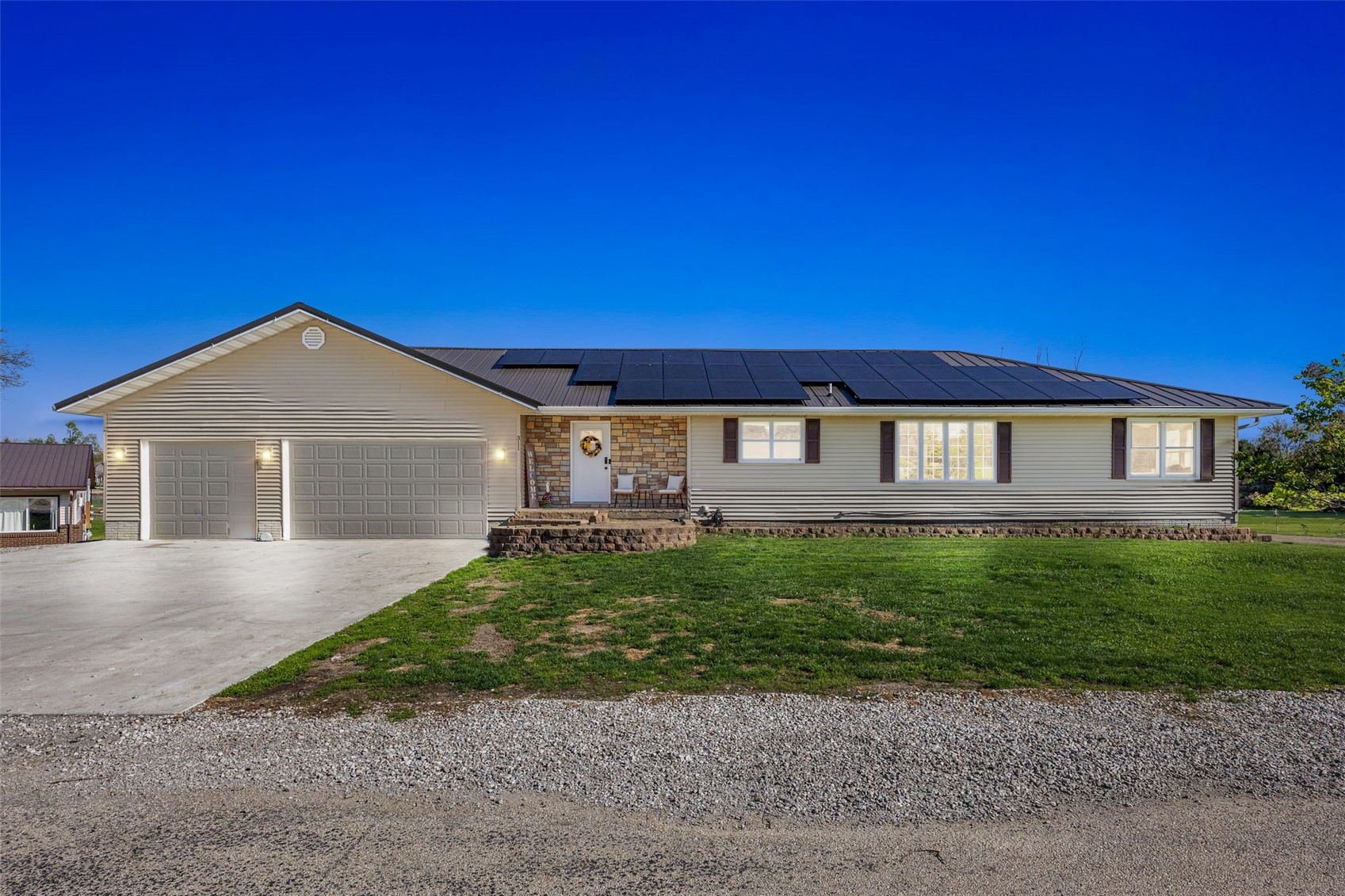 Photo 1 of 40 — 311 Charles Street SE, Blairstown, IA 52209