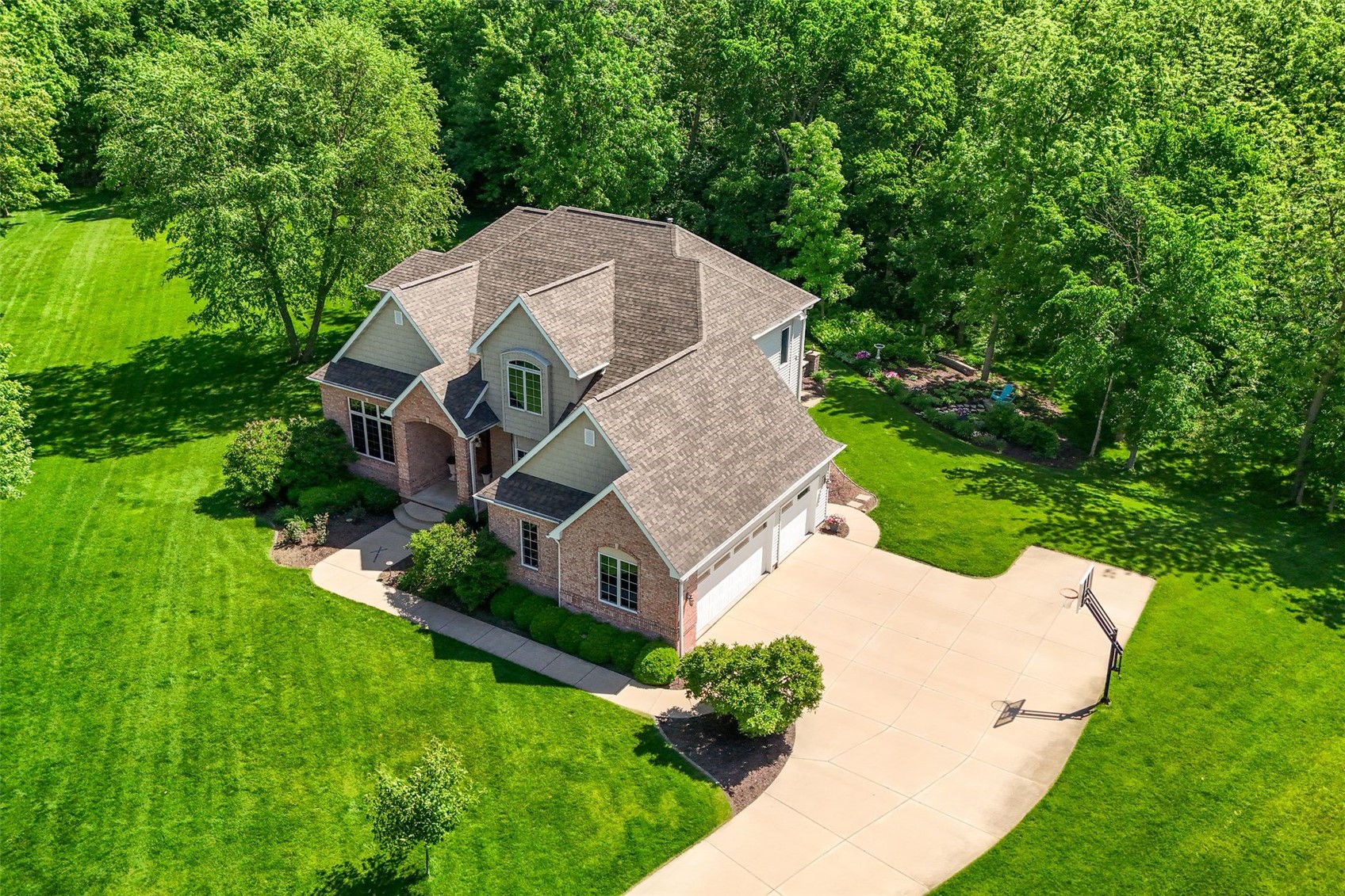 1630 Mackenzie Drive