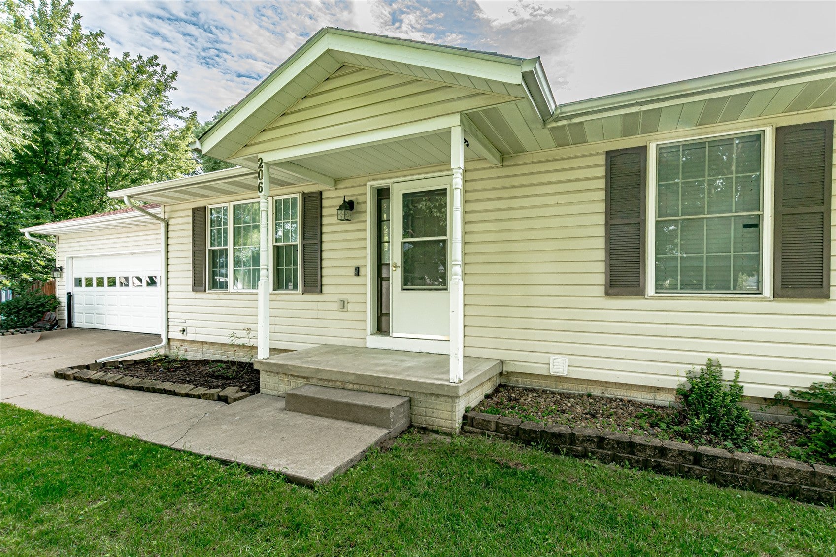 206 Hope Avenue