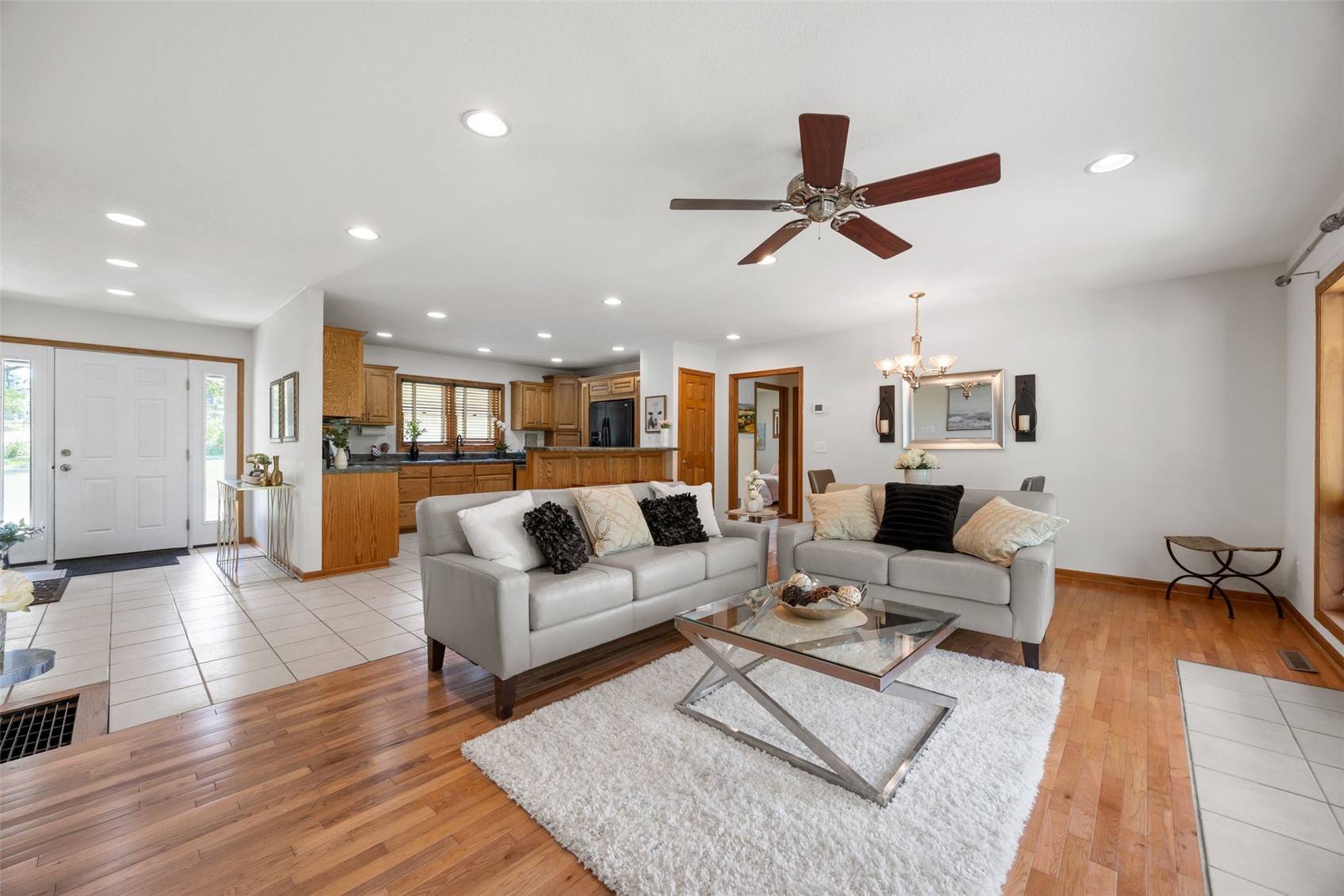 3606 Sun Valley Drive NE