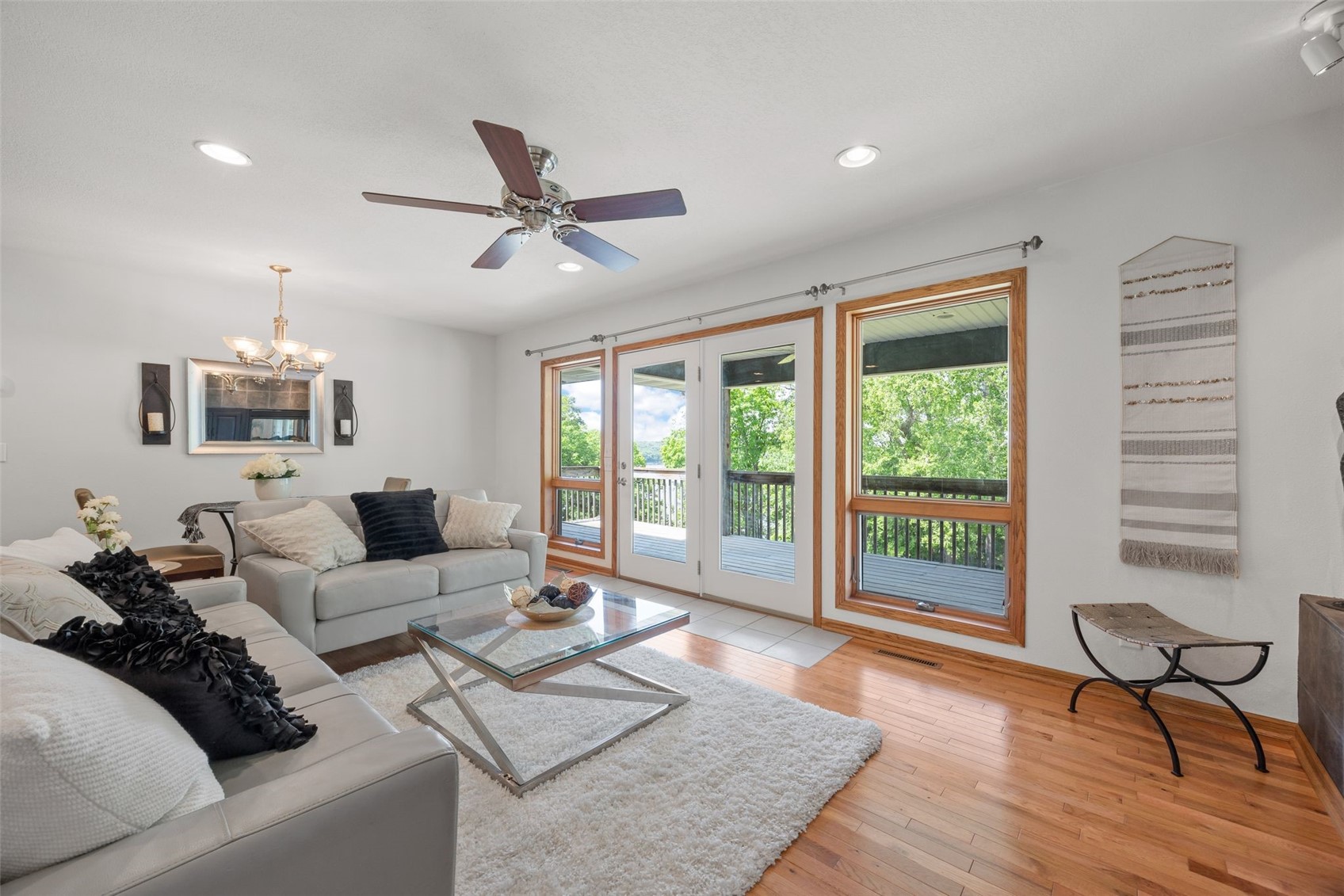 3606 Sun Valley Drive NE