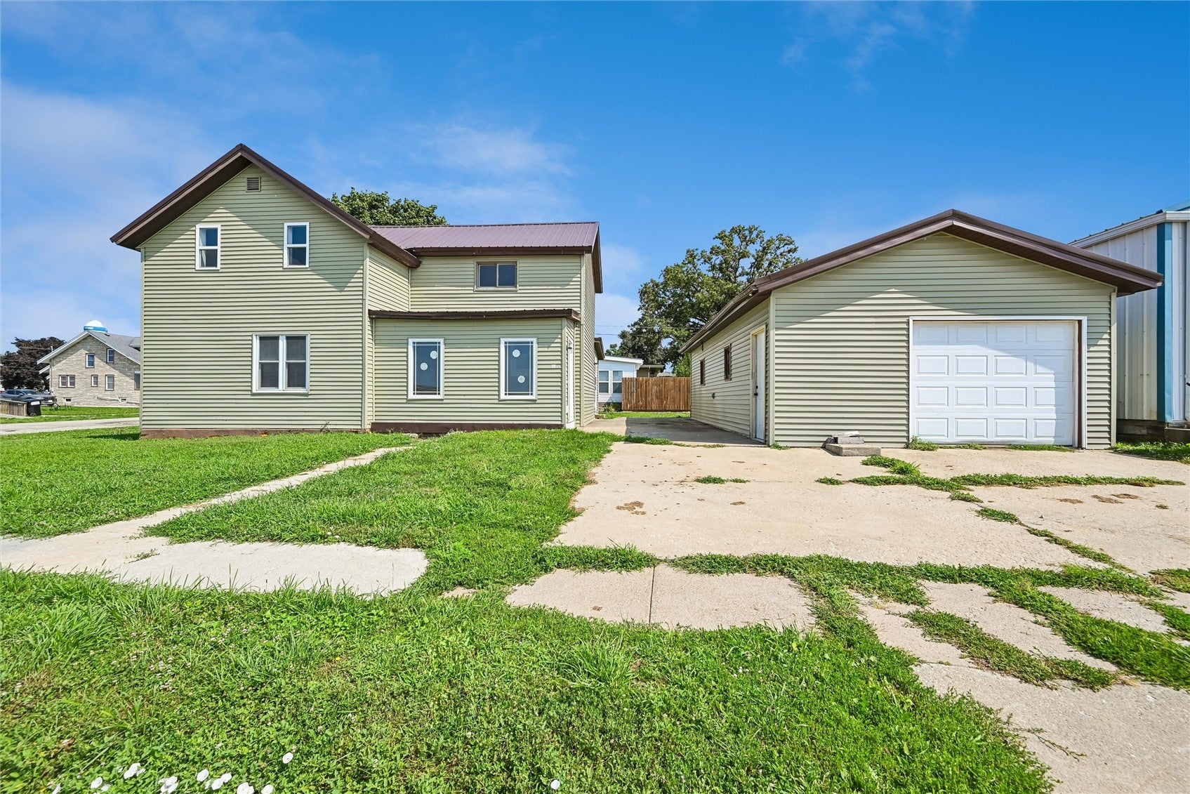 218 Railroad Street