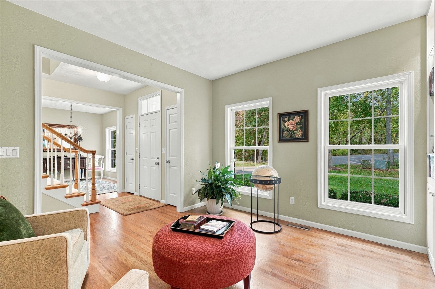 2 Audrey Court NE
