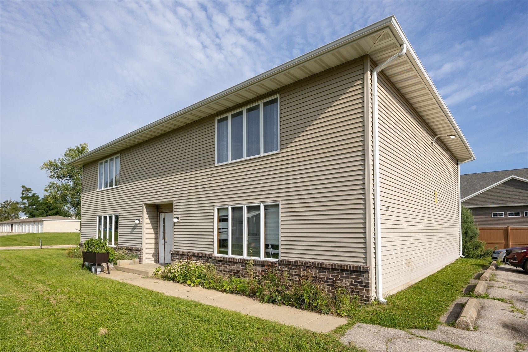 1008 Bridget Court SE
