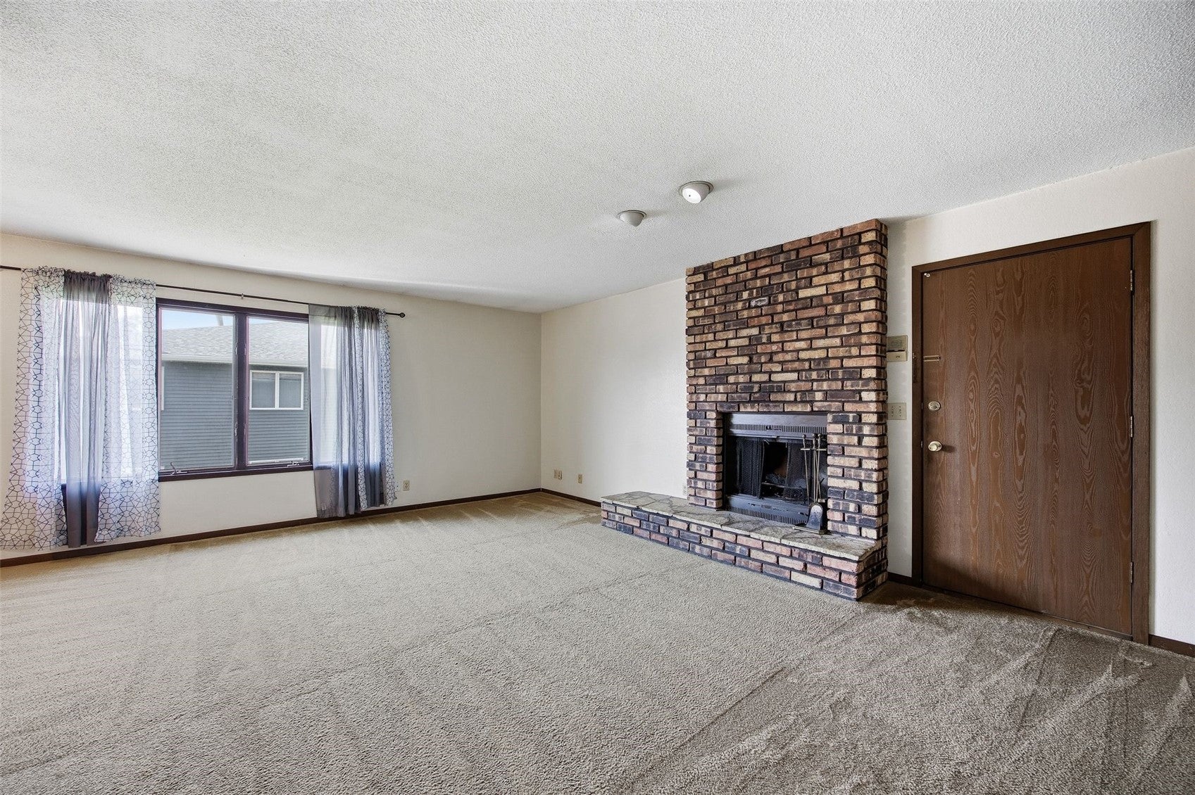 1008 Bridget Court SE