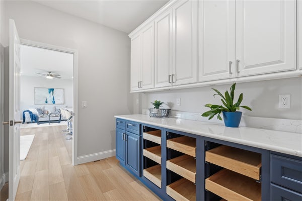 2416 KESTREL DR SE, CEDAR RAPIDS, IA 52403 - Image e2ea008e5c7a3eb7a534df81a5f347ca/3398453667