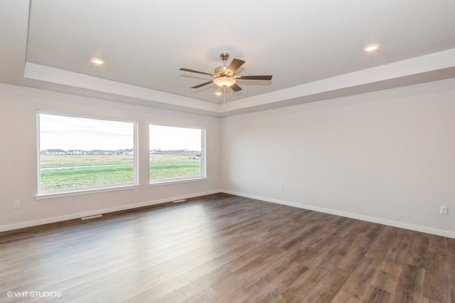 1095 Mary Lane