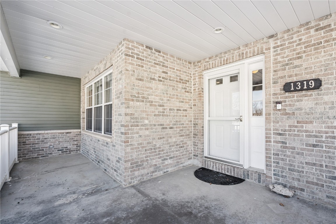 1319 Ashford Court NE