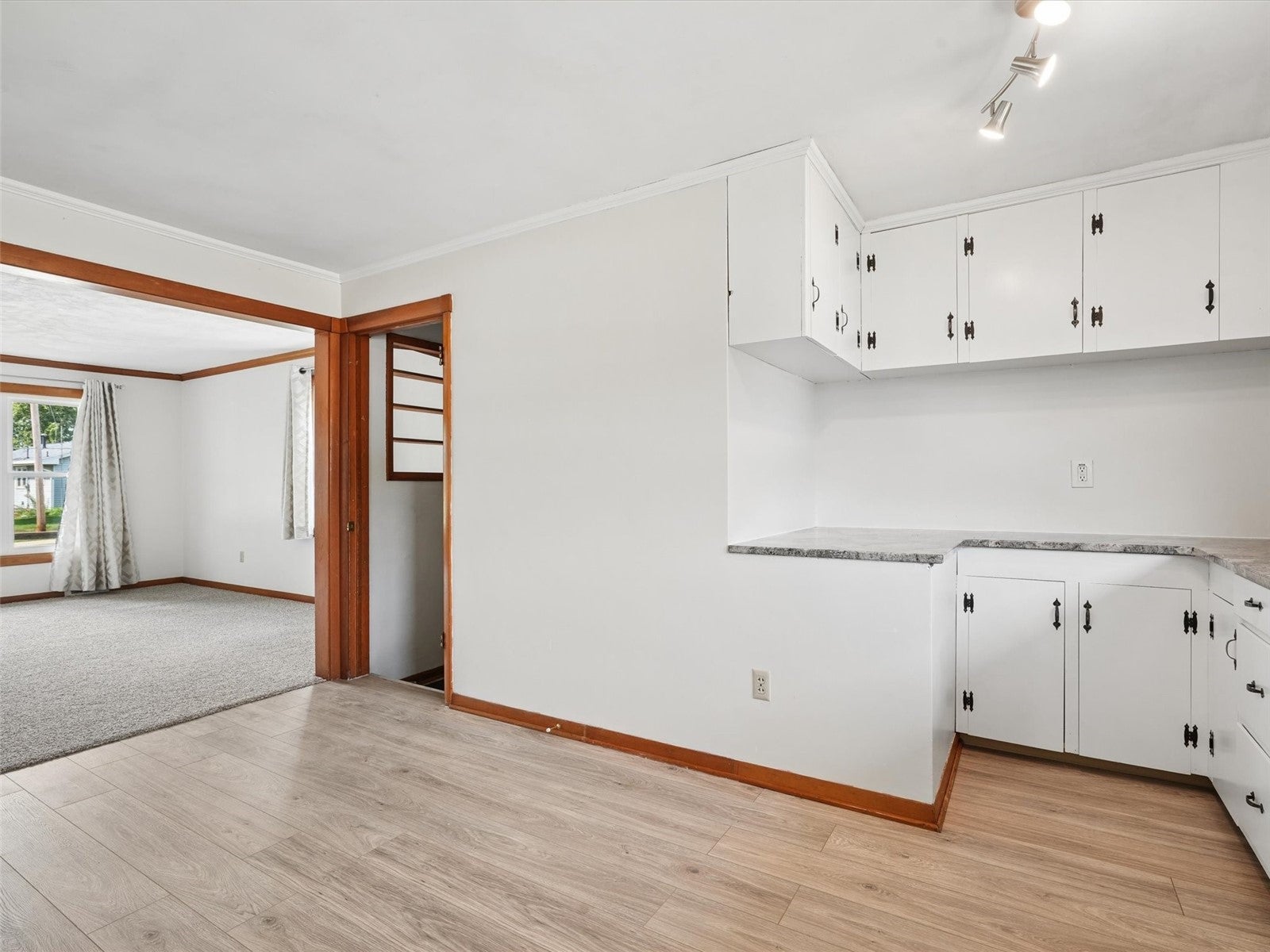 422 W South Street