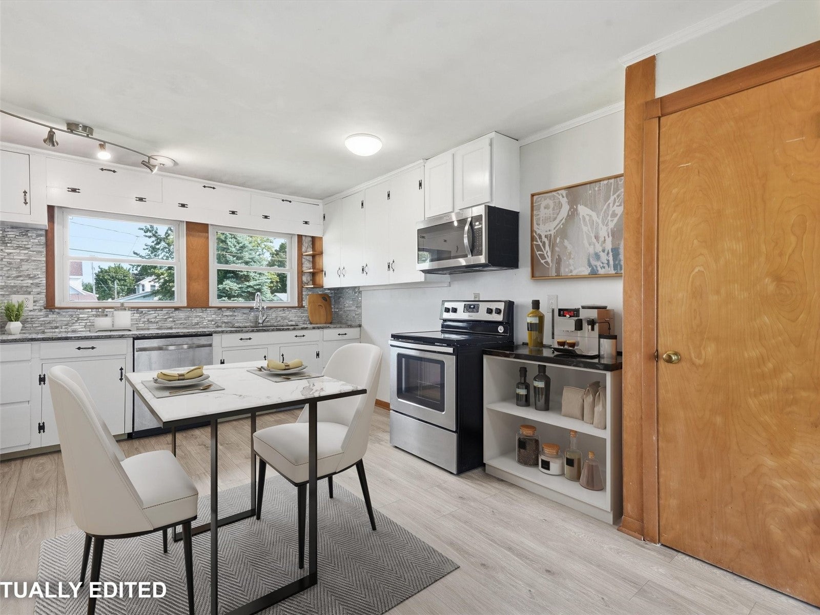 422 W South Street