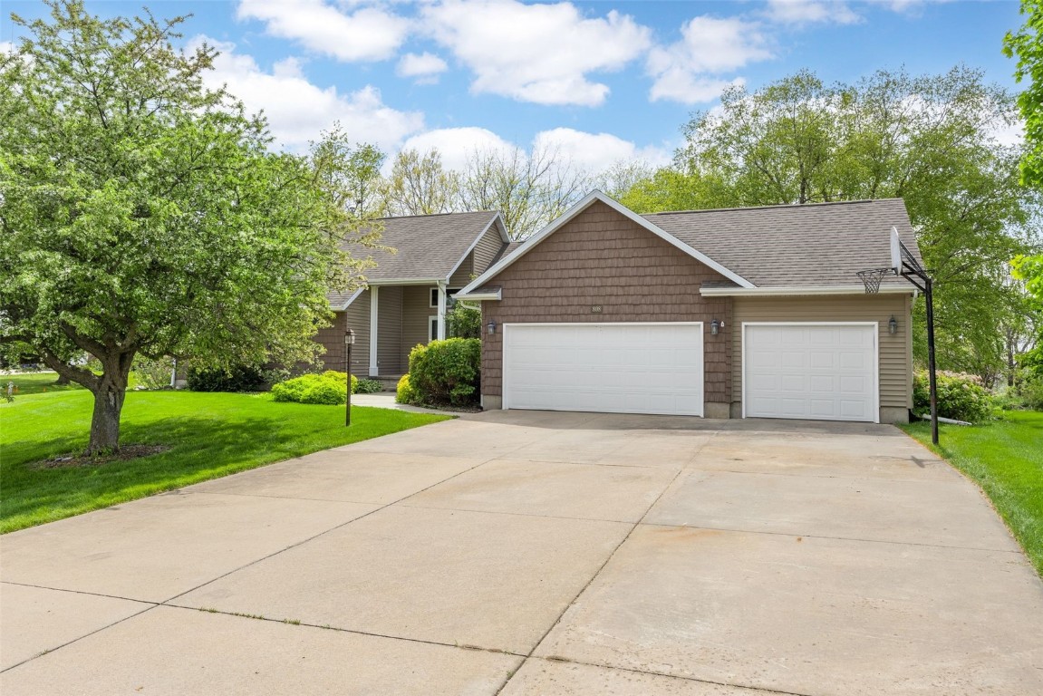 808 Hill Ridge Drive