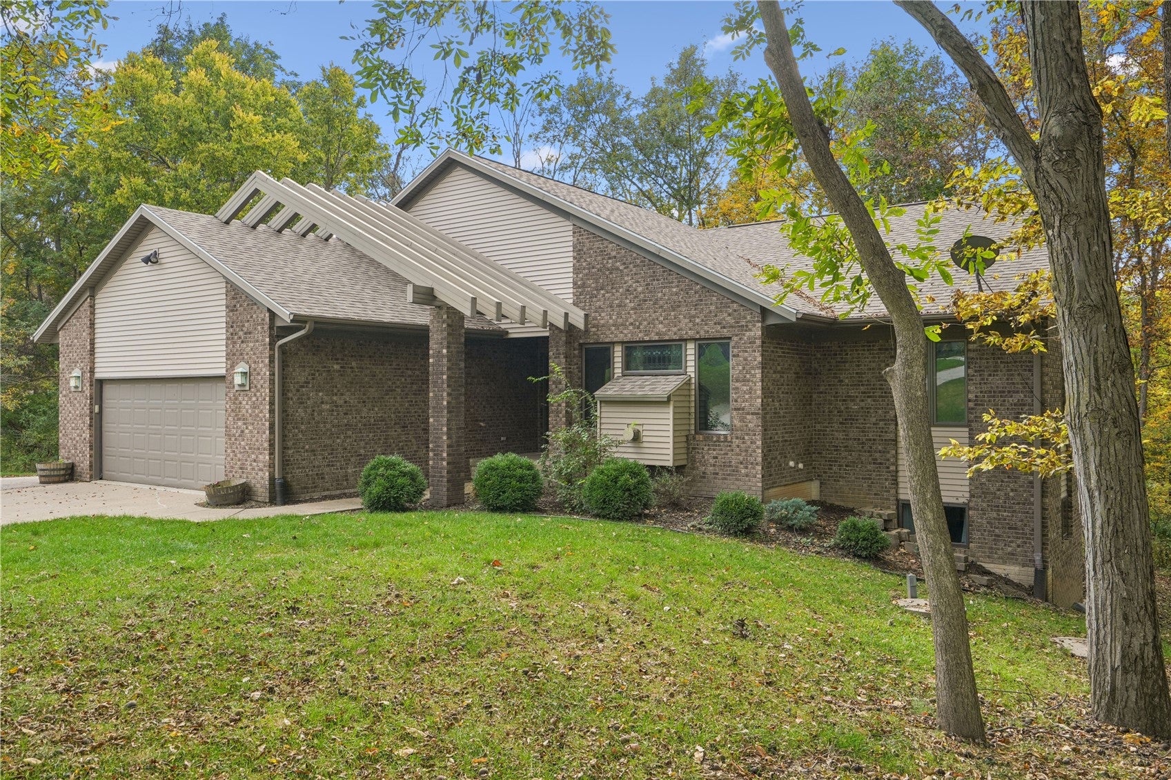 1559 Sequoya Drive NE