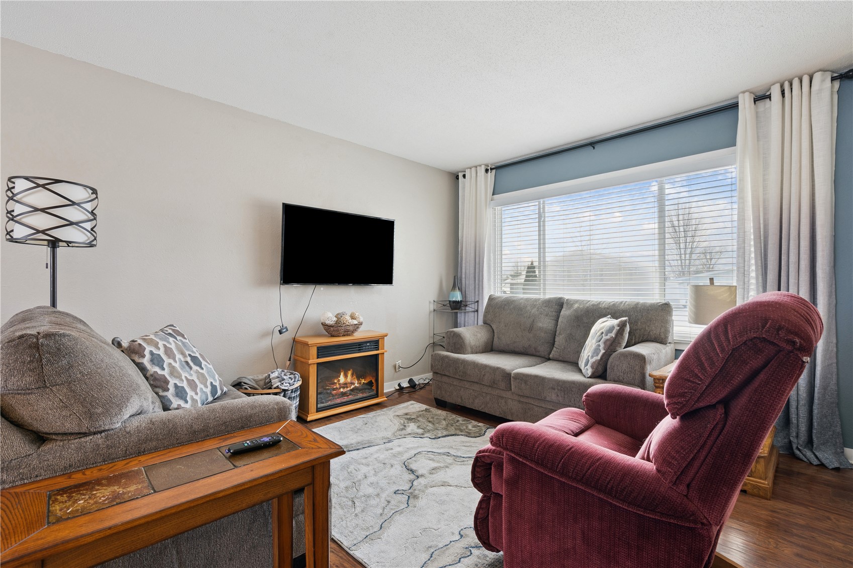 4602 Twin Pine Drive NW