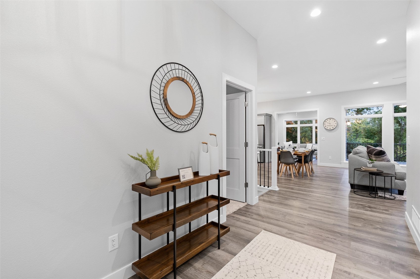 5521 Seminole Valley Trail NE