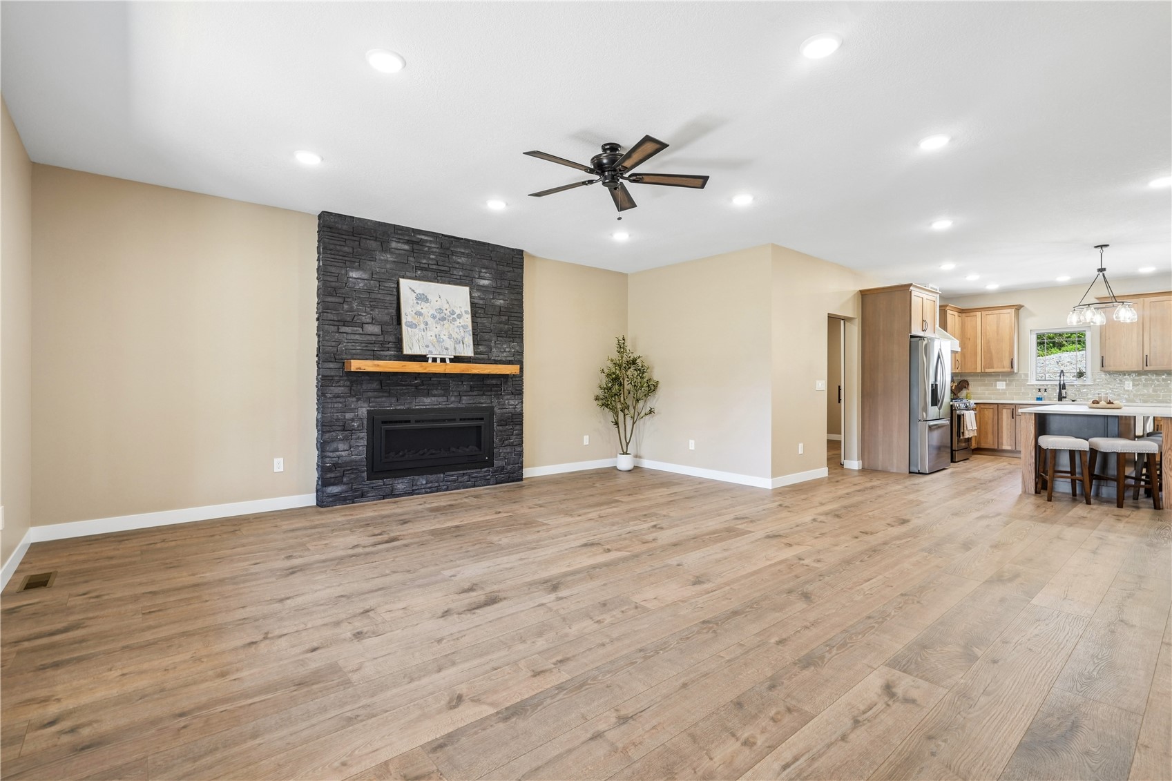 5630 Seminole Valley Trail NE