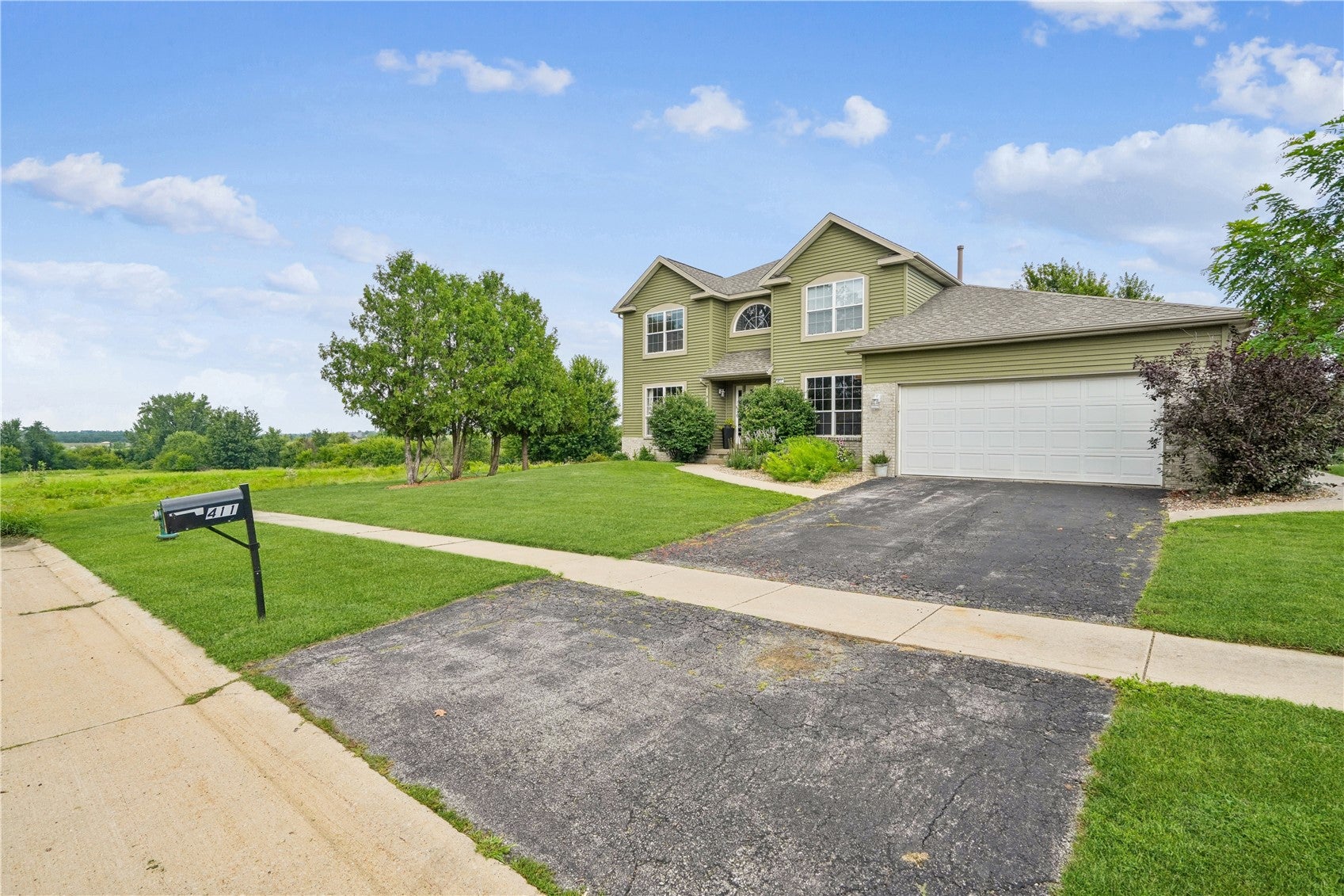 411 Cobble Stone Drive NW
