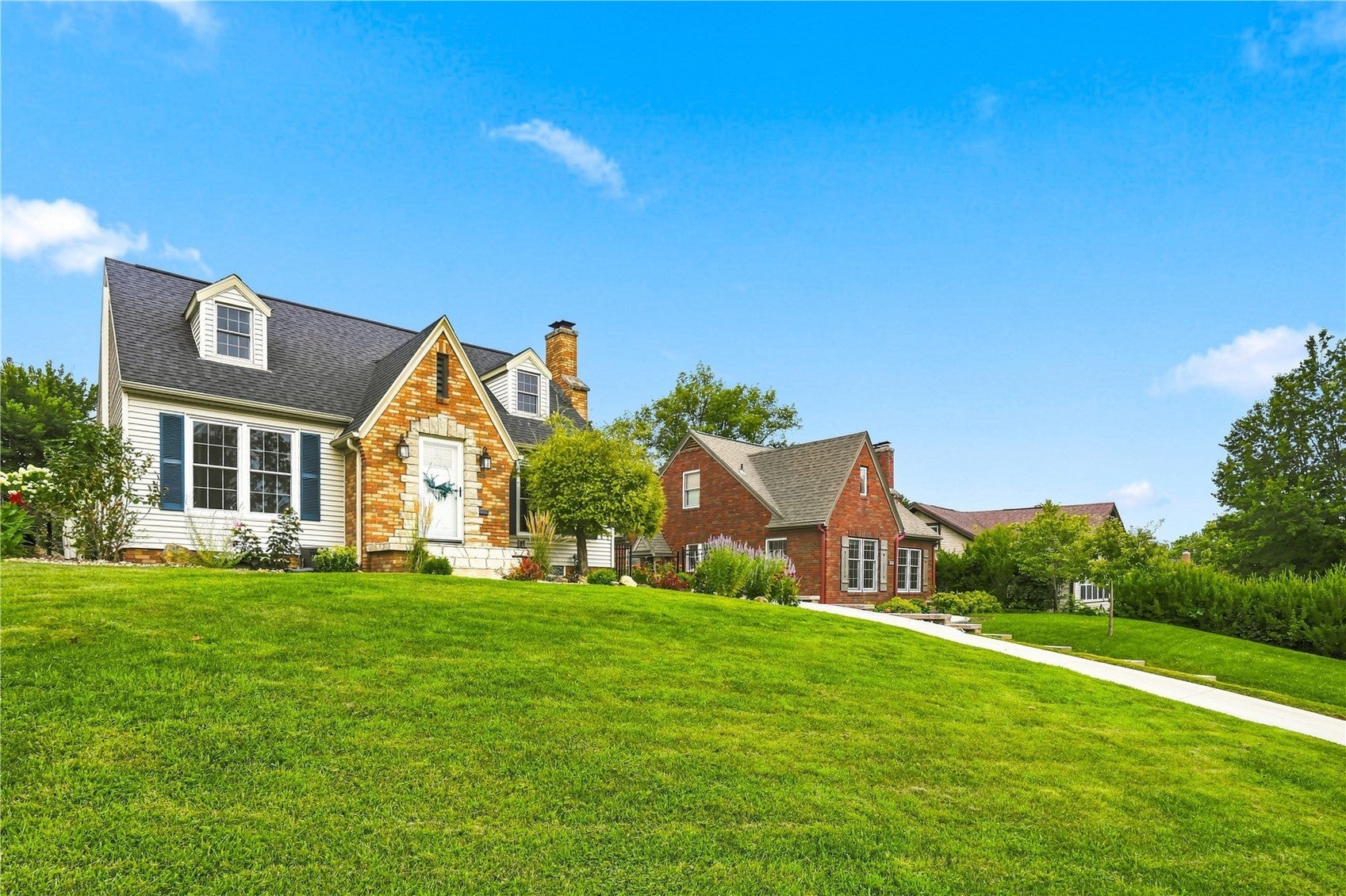 241 23rd Street Dr SE