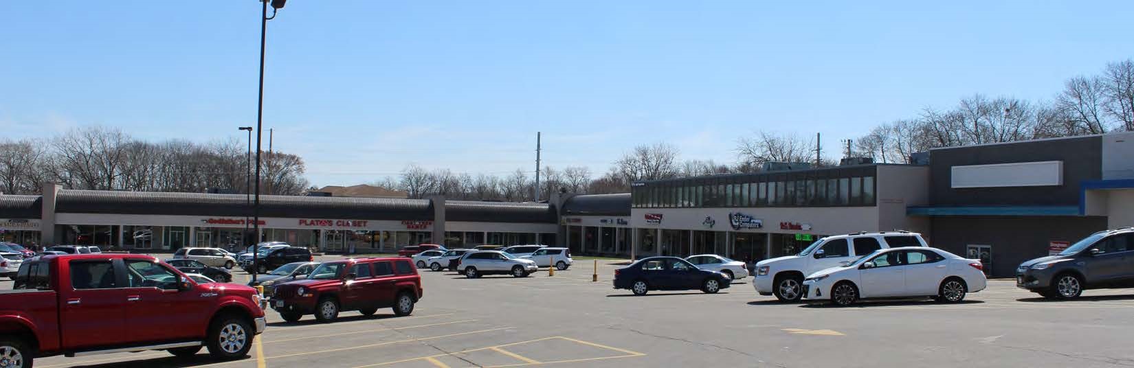 Photo 1 of 8 — 3611 1st Avenue SE 9, Cedar Rapids, IA 52401