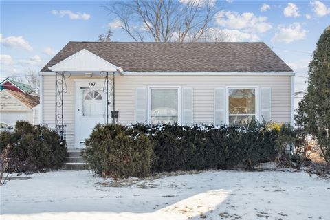 147 18th Street SW Cedar Rapids IA 52404