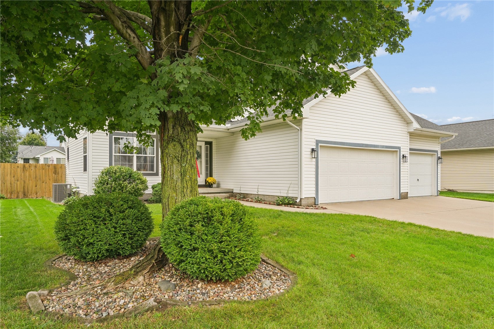 235 N 18th Ave