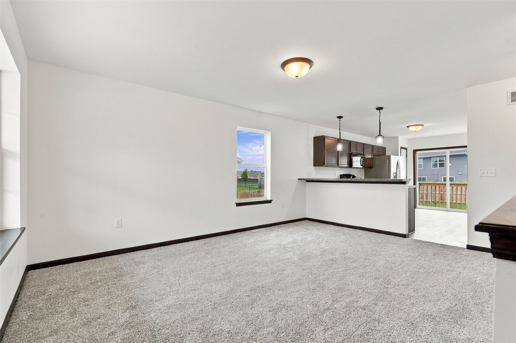 9515 Grand Oaks Drive NE