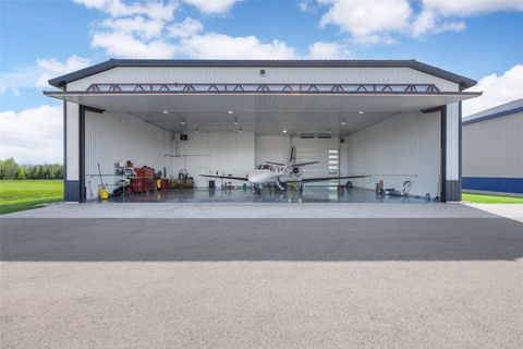 530 Aircom Drive 4 Marion IA 52302