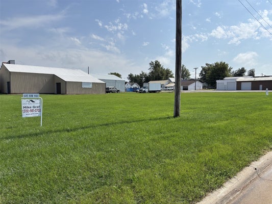 92-98 MAIN ST, NEWHALL, IA 52315 - Image f2a972ce2fa08966f53d9a2ec2ff33a2/1211772516