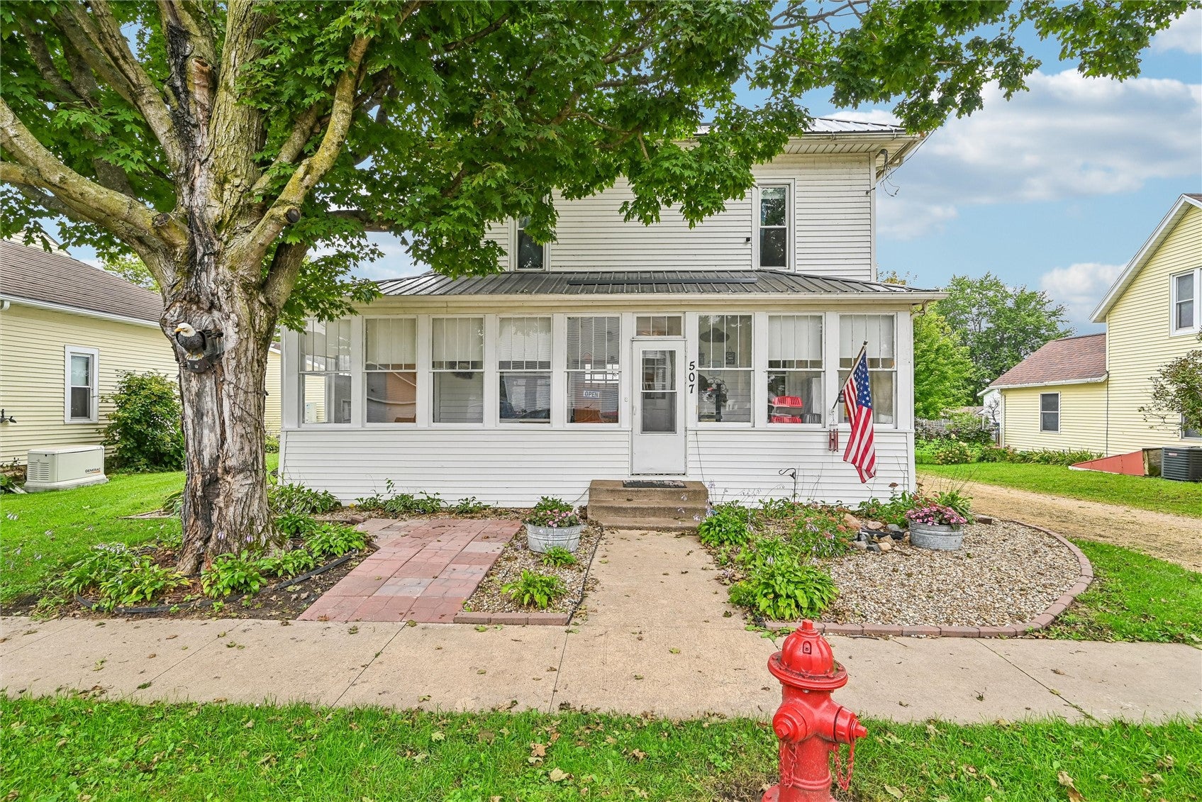 507 Resident Street