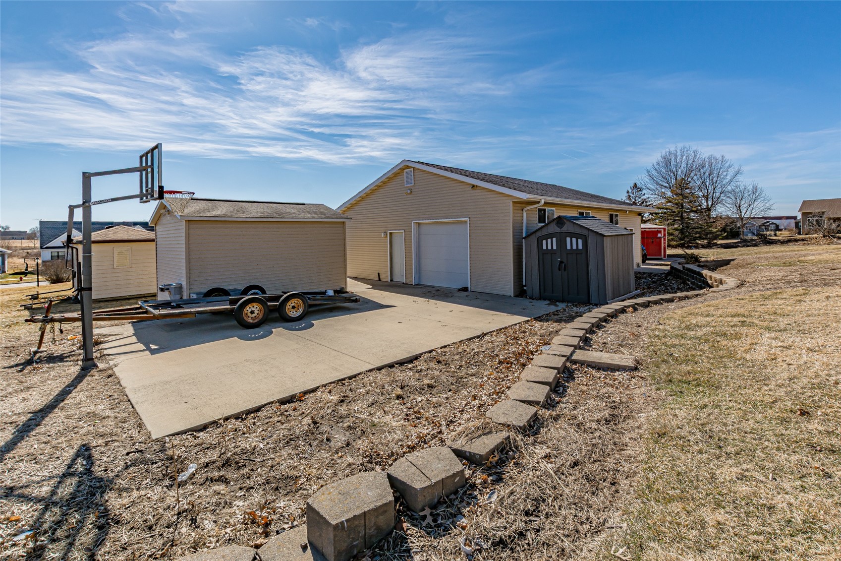 3905 Shady Oak Drive