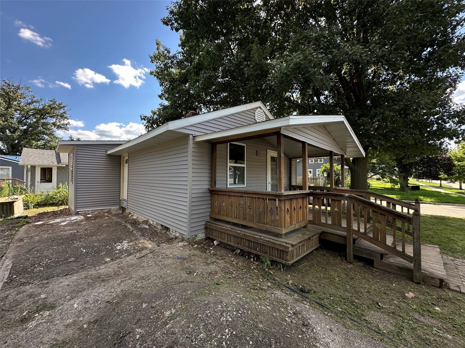3001 Bever Ave