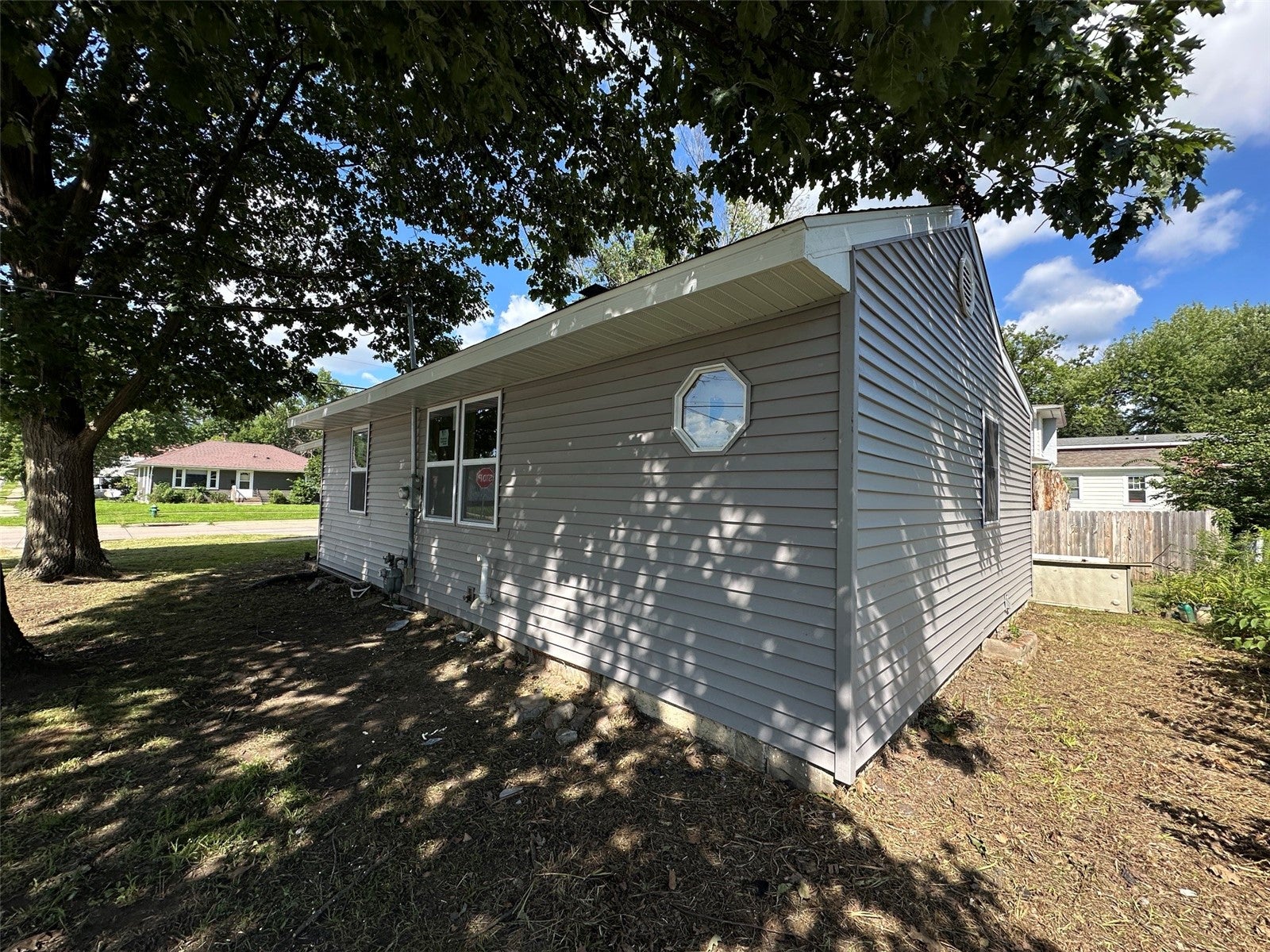 3001 Bever Ave