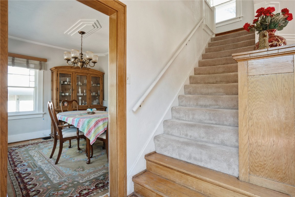 350 Woodland Drive SE