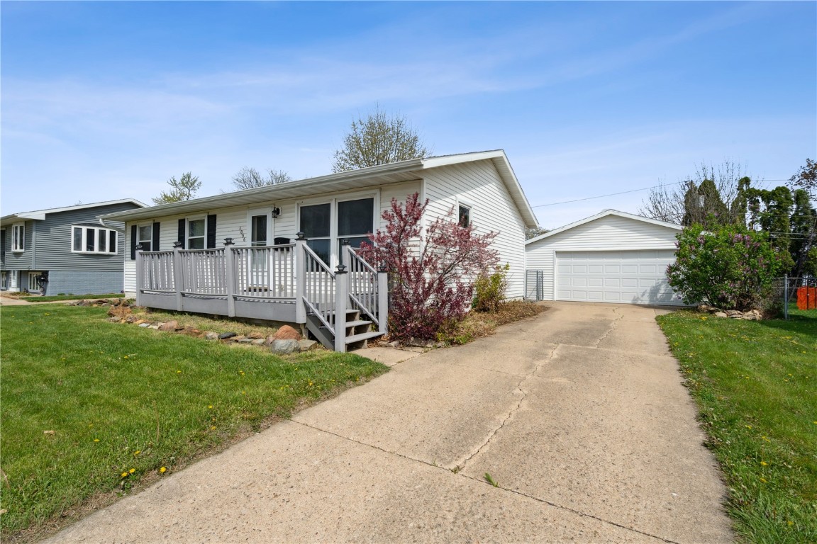 1056 Eisenhower Rd