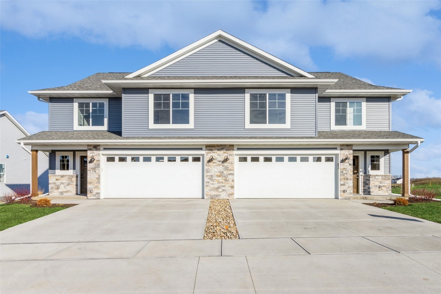 1097 Mary Lane