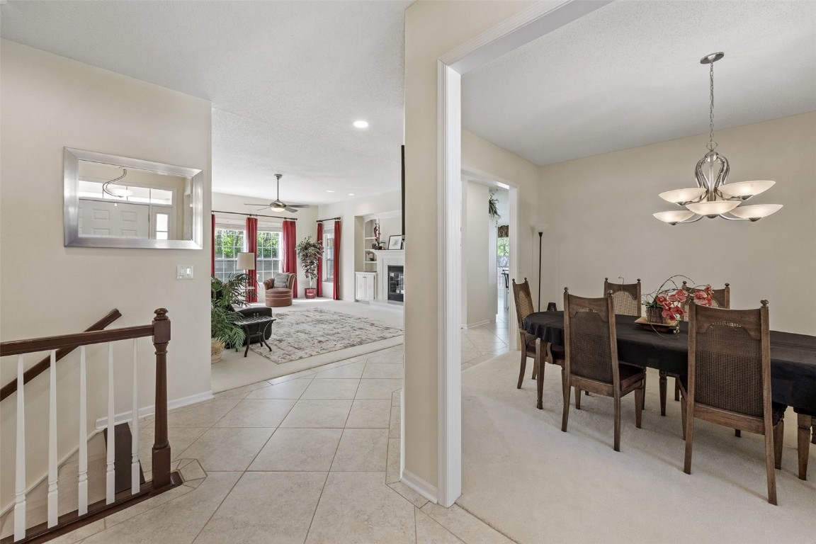 2311 Fox Trail Dr NE