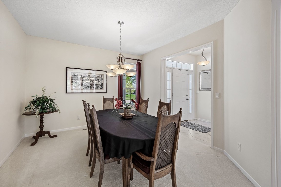 2311 Fox Trail Dr NE
