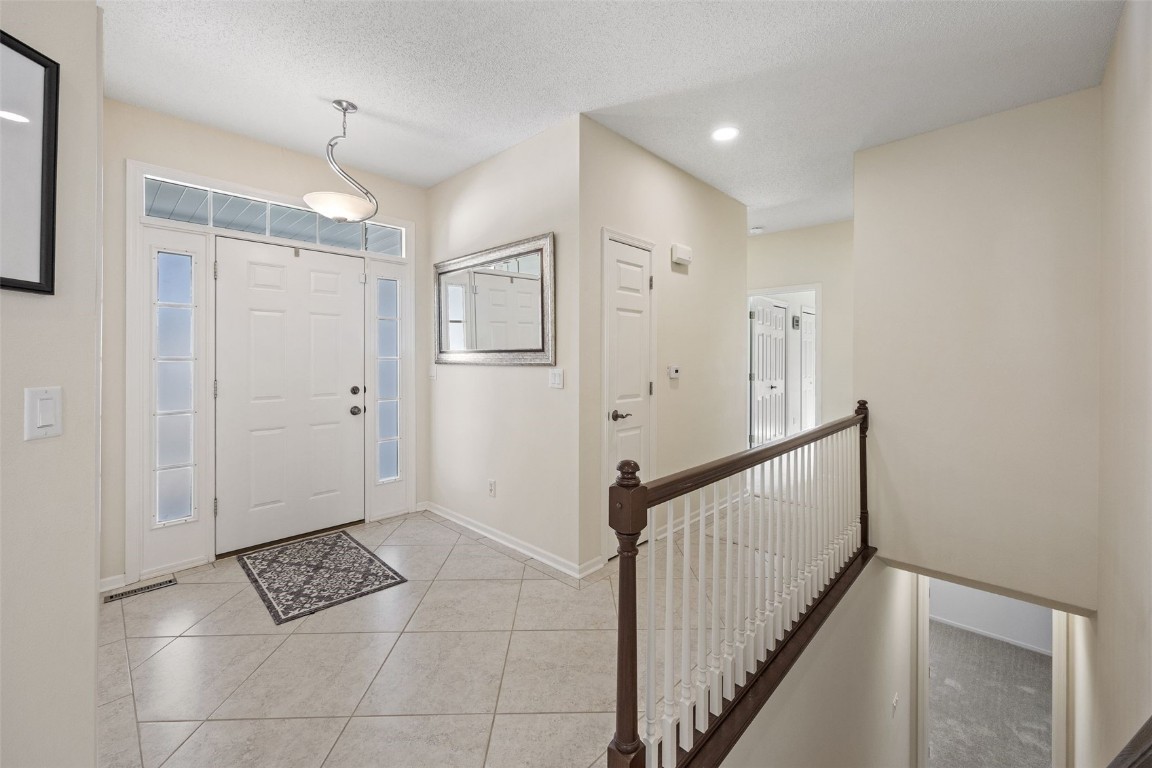 2311 Fox Trail Dr NE